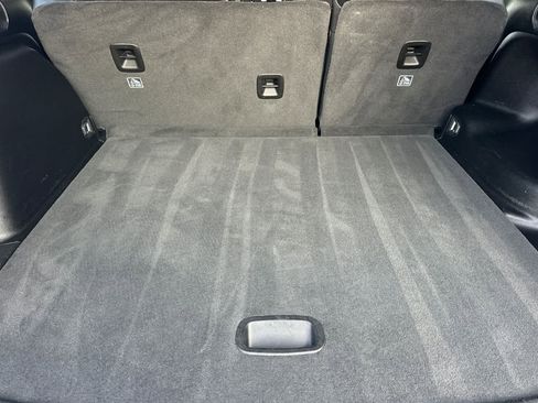 Used 2023 Jeep Grand Cherokee Limited image 15