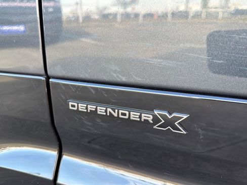 Used 2025 Land Rover Defender 110 X image 10