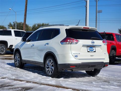 Used 2015 Nissan Rogue SL w/ SL Premium Package image 4