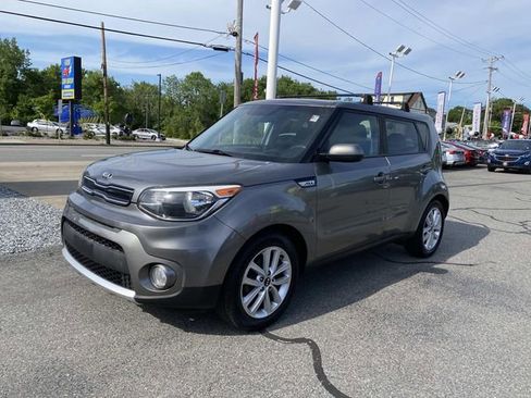 Used 2018 Kia Soul + FWD image 1