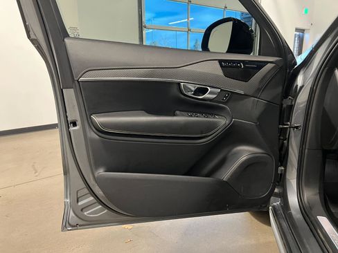 Used 2020 Volvo XC90 T8 R-Design w/ Protection Package Premier image 28