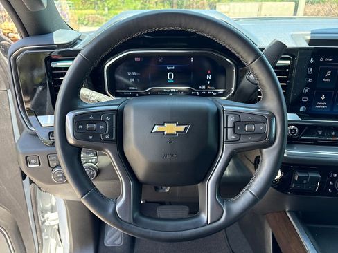 Used 2024 Chevrolet Silverado 3500 High Country w/ High Country Premium Package AWD/4WD image 16