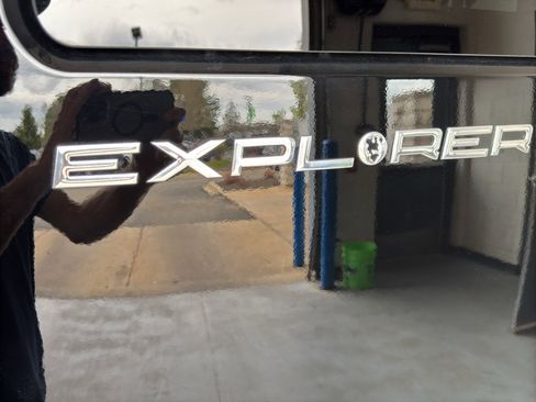 Used 2023 GMC Savana 2500 image 13