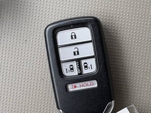 Used 2016 Honda Odyssey EX image 18