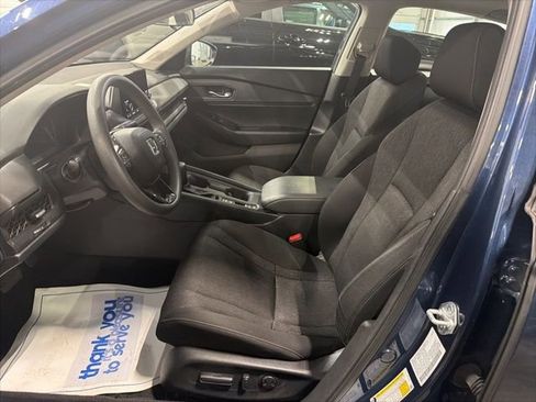 Used 2023 Honda Accord EX image 8