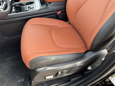 New 2026 Kia Carnival EX image 14