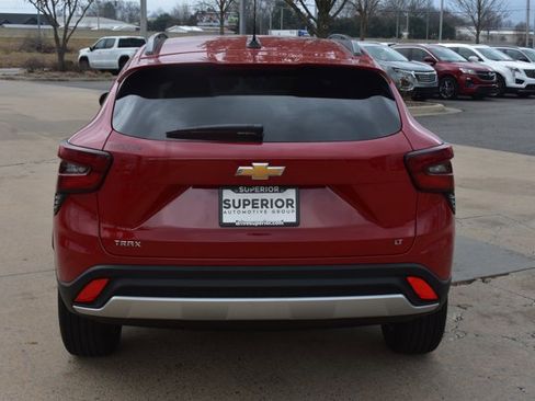 New 2026 Chevrolet Trax LT w/ Sunroof Package image 6