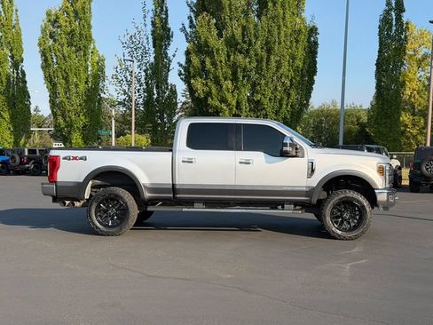 Used 2018 Ford F350 Lariat w/ Chrome Package AWD/4WD image 2