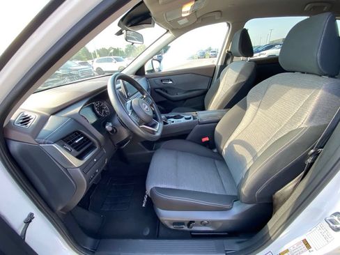 Used 2023 Nissan Rogue SV AWD/4WD image 13