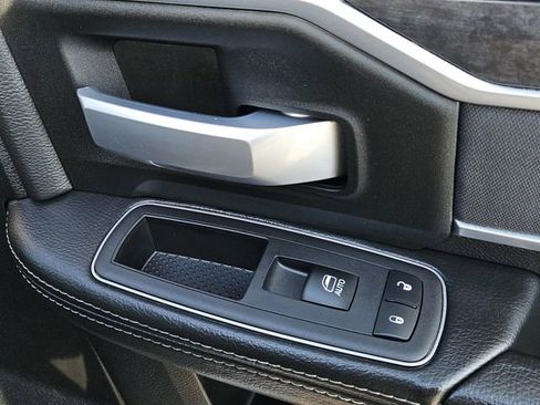 Used 2024 RAM 2500 Big Horn image 36