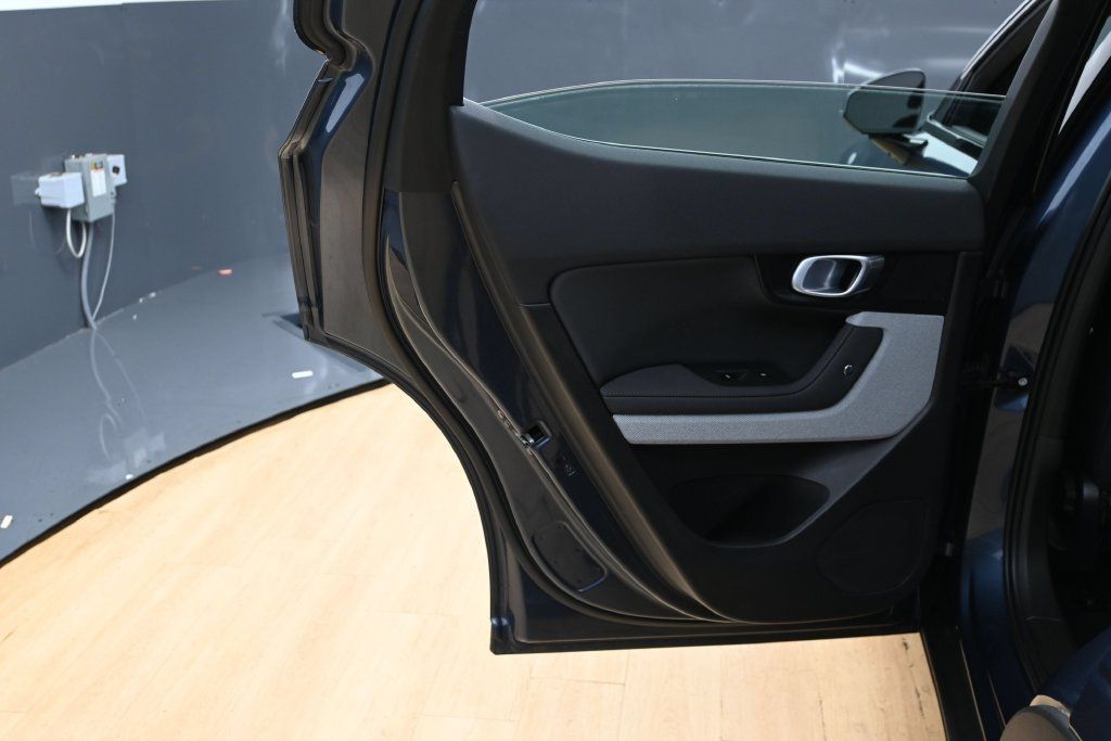 Used 2024 Polestar Polestar 2 AWD/4WD image 33