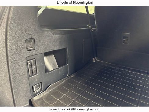 Used 2021 Lincoln Navigator L Reserve w/ Luxury Package image 60