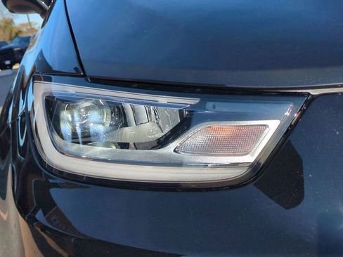 New 2026 Chrysler Pacifica Select FWD image 10