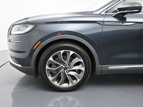 Used 2023 Lincoln Nautilus Reserve image 10