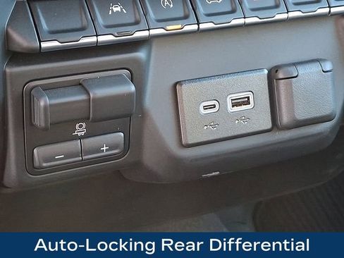 Used 2025 Chevrolet Silverado 1500 Custom Trail Boss w/ Turbomax Blackout Package image 26