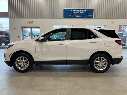Used 2022 Chevrolet Equinox LT image 8