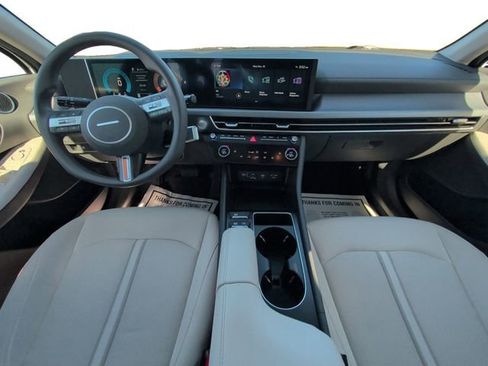 Certified 2025 Hyundai Sonata SEL image 10
