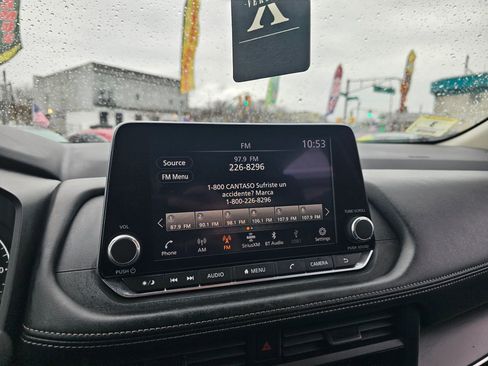 Used 2024 Nissan Rogue S AWD/4WD image 24