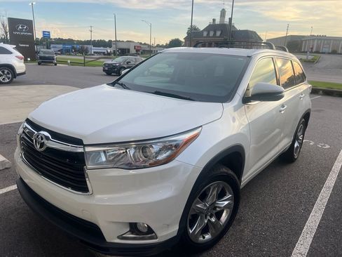 Used 2016 Toyota Highlander Limited FWD image 1