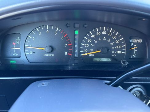 Used 2000 Toyota Tacoma 2WD Xtracab image 12