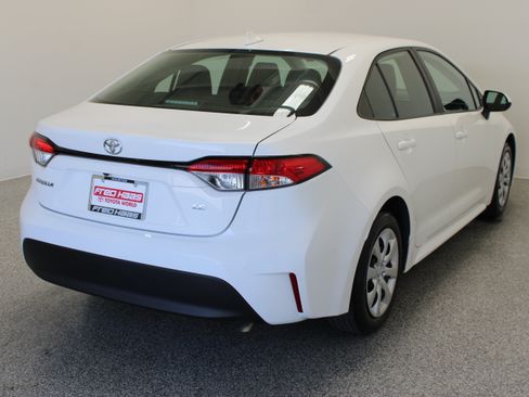Used 2024 Toyota Corolla LE FWD image 7