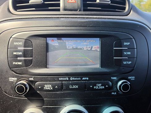 Used 2016 Kia Soul w/ Option Group 020 FWD image 20