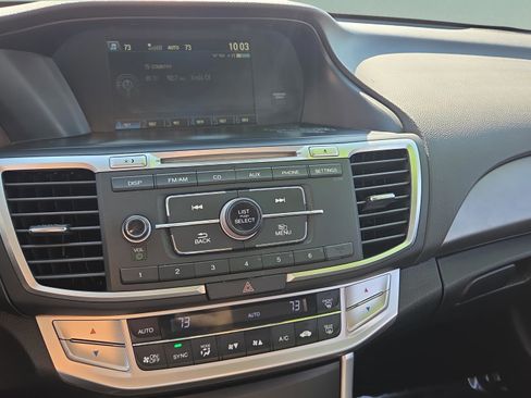 Used 2015 Honda Accord LX image 30