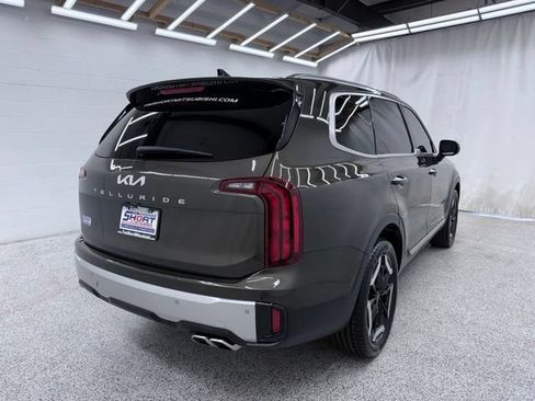 Used 2023 Kia Telluride S FWD image 2