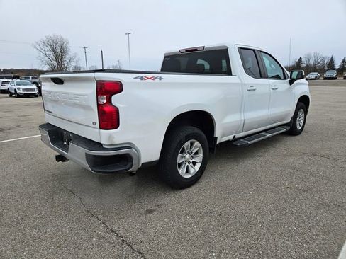 Used 2023 Chevrolet Silverado 1500 LT w/ Protection Package AWD/4WD image 7
