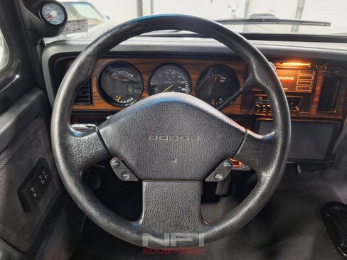 Used 1993 Dodge D/W Truck 250 AWD/4WD image 12