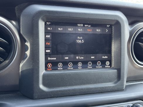 Used 2020 Jeep Gladiator Sport w/ Quick Order Package 23S AWD/4WD image 25