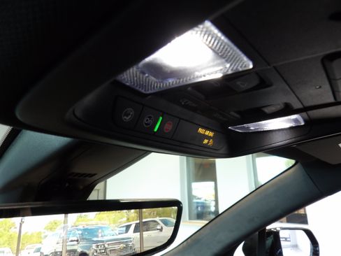 Used 2023 Chevrolet Blazer Premier w/ Driver Confidence II Package AWD/4WD image 17