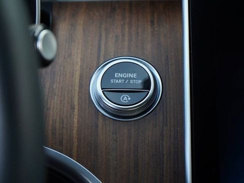 Certified 2024 Mercedes-Benz C 300 4MATIC Sedan image 24