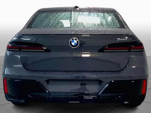 Used 2026 BMW 740i xDrive AWD/4WD image 4