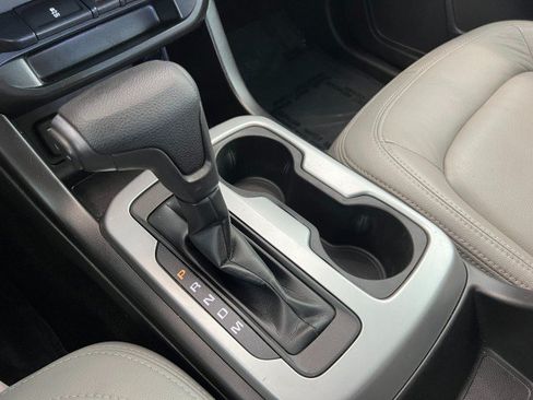 Used 2016 Chevrolet Colorado LT w/ LT Convenience Package RWD image 22