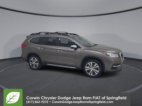 Used 2022 Subaru Ascent Touring image 2