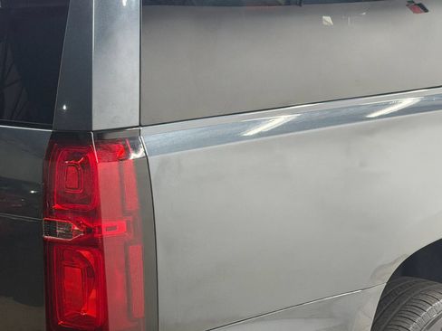 Used 2020 Chevrolet Suburban LT AWD/4WD image 10