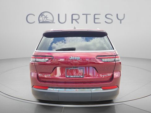 Used 2021 Jeep Grand Cherokee L Limited AWD/4WD image 4