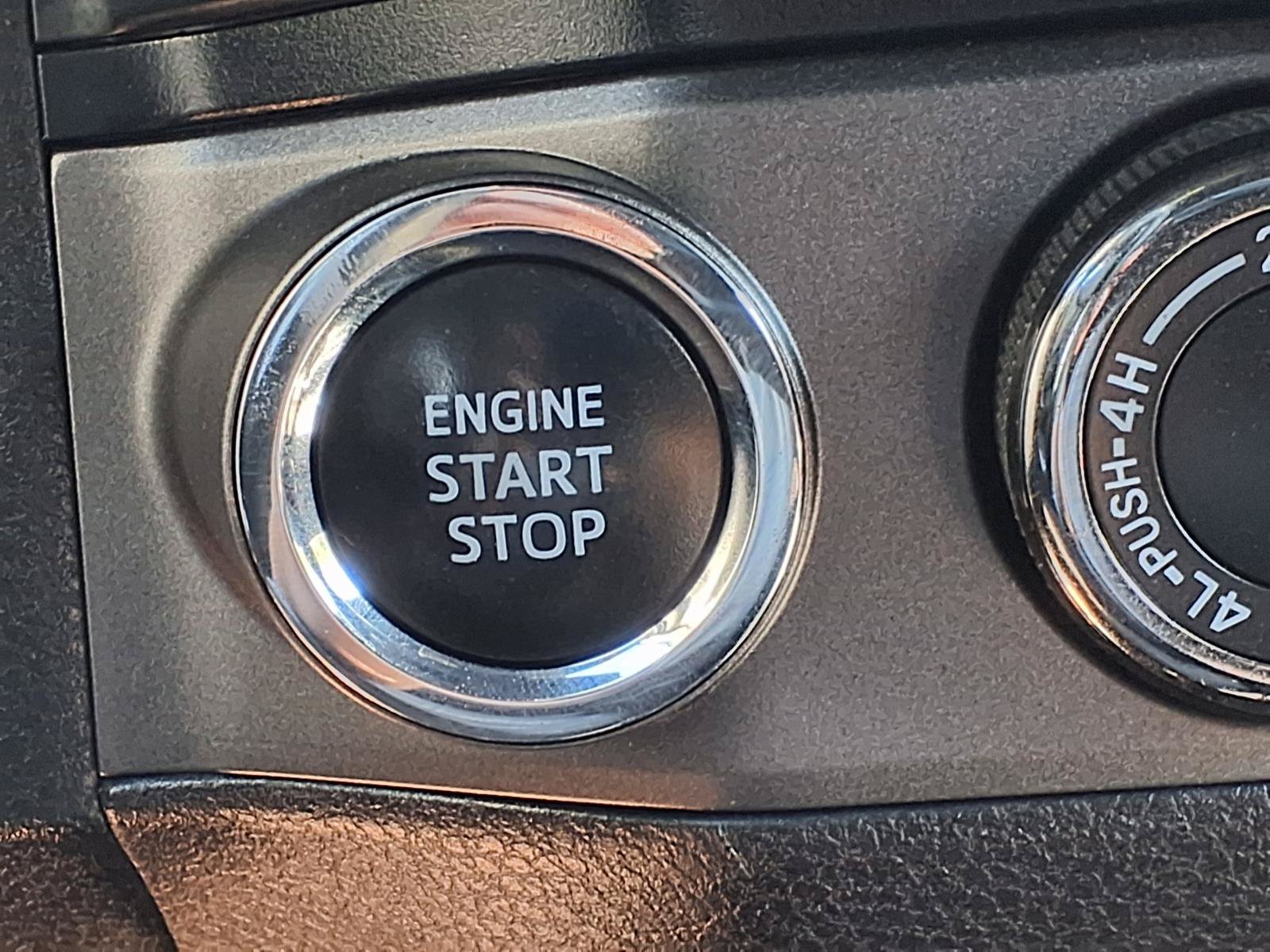 Used 2019 Toyota Tacoma TRD Sport AWD/4WD image 16