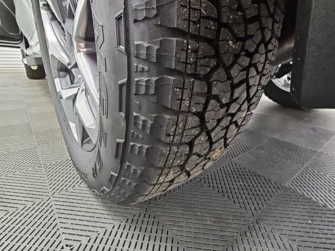 New 2026 GMC Sierra 1500 SLT w/ SLT Premium Plus Package image 46