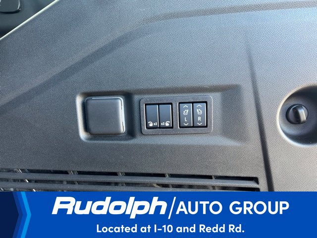 Used 2026 GMC Yukon Elevation RWD image 26