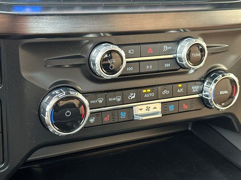 New 2026 Ford F250 Lariat w/ Lariat Ultimate Package image 17