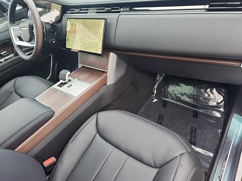 New 2025 Land Rover Range Rover Autobiography image 28