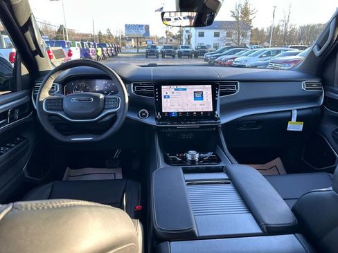 New 2026 Jeep Grand Wagoneer Limited AWD/4WD image 24