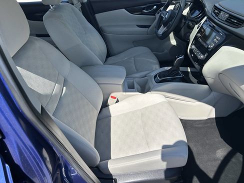 Used 2018 Nissan Rogue Sport SV FWD image 16