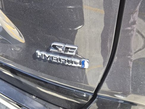 Used 2023 Toyota RAV4 SE AWD/4WD image 11
