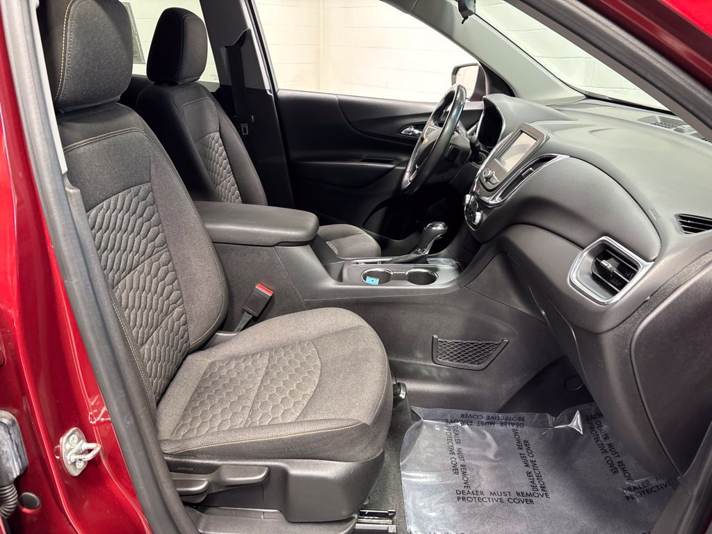 Used 2018 Chevrolet Equinox LT FWD image 10