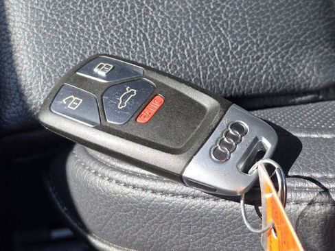 Used 2019 Audi Q5 2.0T Premium Plus image 31