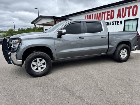 Used 2020 Chevrolet Silverado 1500 LT AWD/4WD image 13