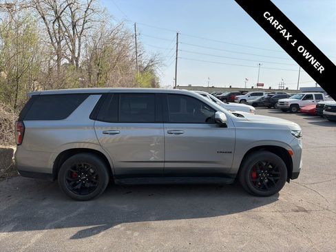 Used 2024 Chevrolet Tahoe RST w/ RST Performance Edition image 13